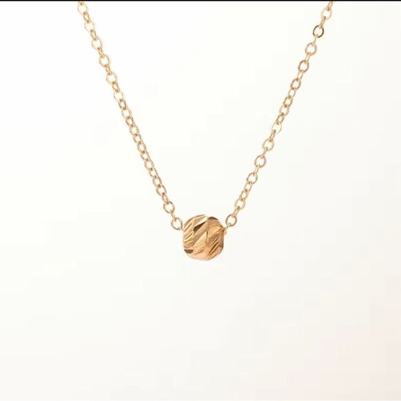 NEW … Simple Gold Ball Necklace - Picture 3 of 7